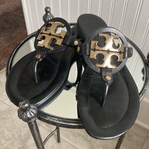 Tory Burch Miller, sandal, gold emblem